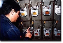 Soluziona implanta tecnología móvil para lectura en terreno de medidores de gas