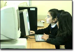 Fundación Chilenter llama a donar computadores antiguos