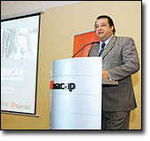 Universidad Tecnológica de Chile INACAP: Expertos debaten sobre los grandes desafíos y necesidades de las TIC