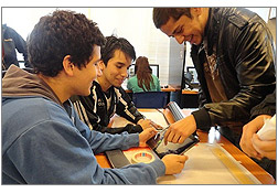 Ebooks, tablets y smartphones se toman las bibliotecas de Duoc UC