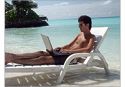 Cloner entrega recomendaciones a quienes viajen en vacaciones con su notebook