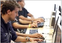 Industria de servicios financieros es la que más requiere profesionales informáticos