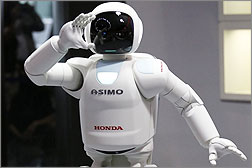 Androides interactivos y nanotecnología copan la feria “Robotech” de Tokio