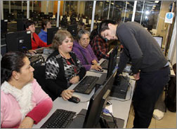 Líderes sociales se entrenan en herramientas digitales