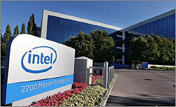 Intel dice que impulsará dispositivos ponibles con ordenadores tamaño botón