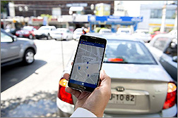 Entel lanza herramienta que permite encontrar estacionamiento desde el celular