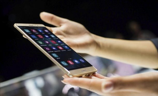 Un 36 % de estadounidenses tiene teléfono inteligente, computador y tablet