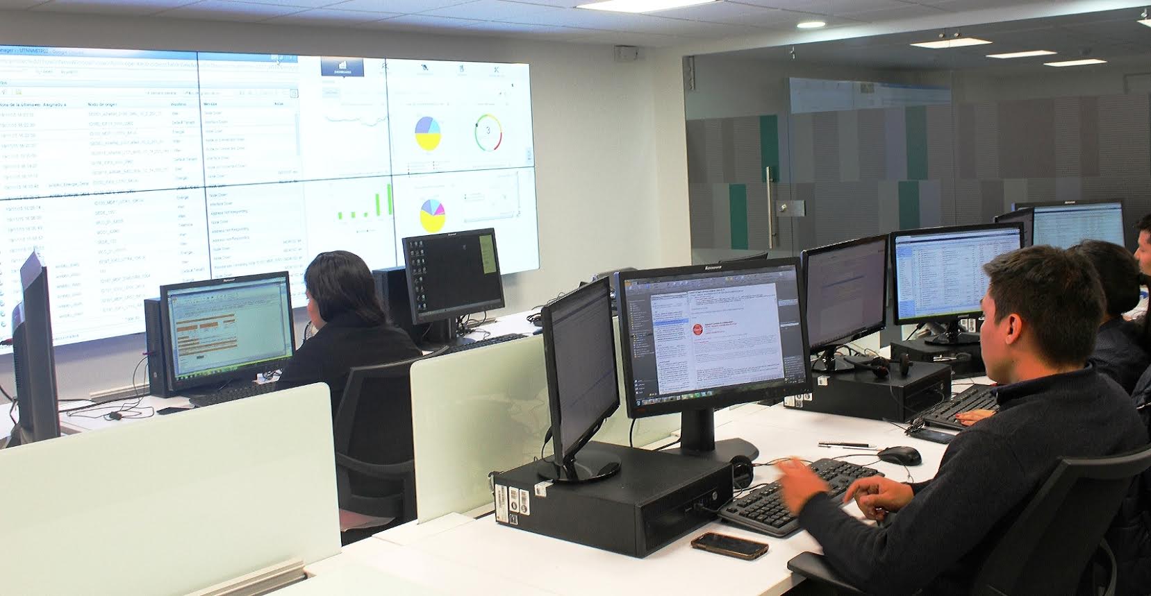 Indra abre nuevo centro de ciberseguridad en Colombia