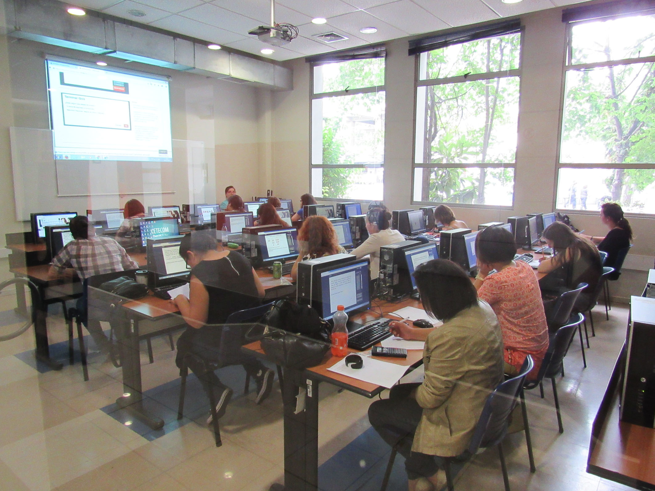 Corfo y Duoc UC forman a programadoras del futuro