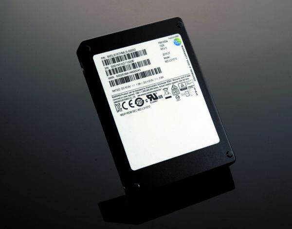 Samsung ofrece discos SSD de 15 TB de capacidad