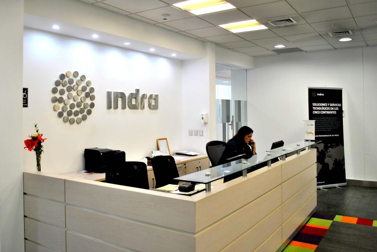 Indra reorganiza sus sedes en Chile
