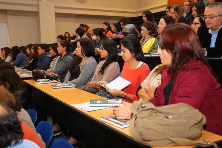 Mujeres se capacitarán para entrar a trabajar al mundo TI