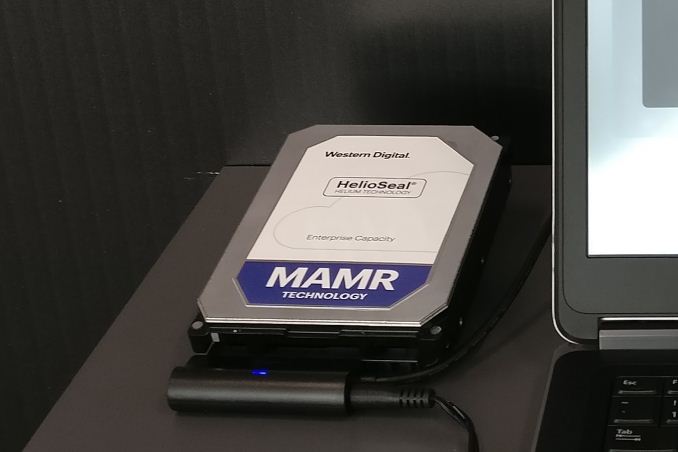 WDC anticipa discos duros de 100 TB para 2030