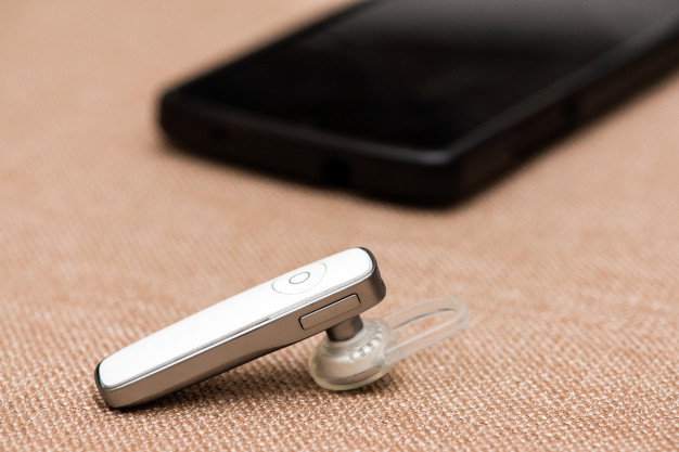 Ventas de auriculares inalámbricos crecerán un 83% en 2017