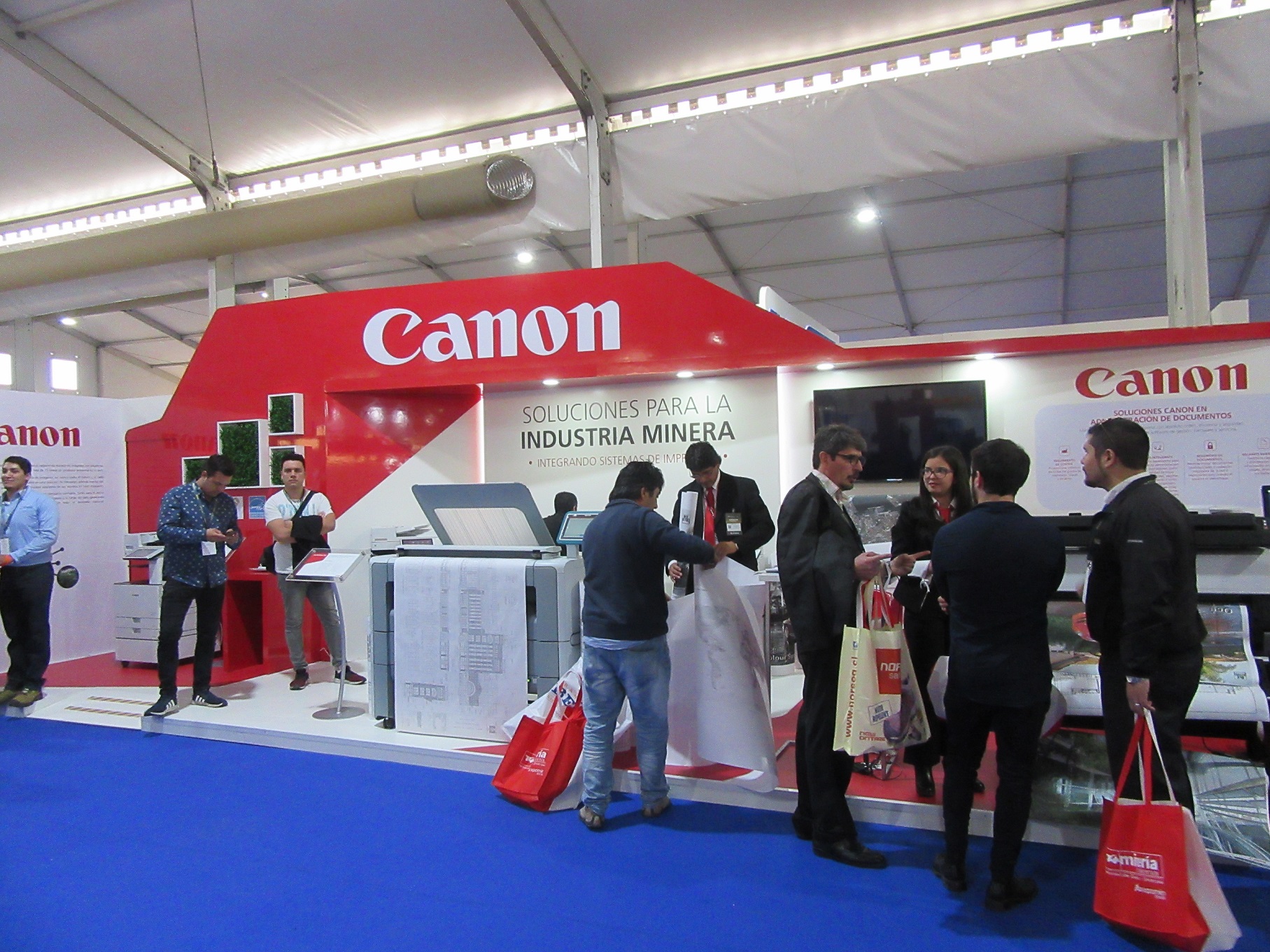 Canon presentó su oferta de soluciones para la industria minera en Expomin 2018