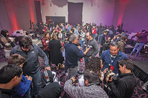 RED HAT: Festival del Robot, Niños celebran y juegan con la última tecnología