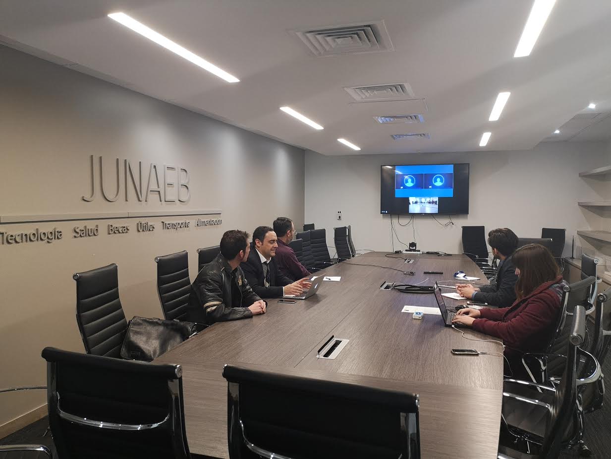 Polycom colabora con la transformación digital de la Junaeb