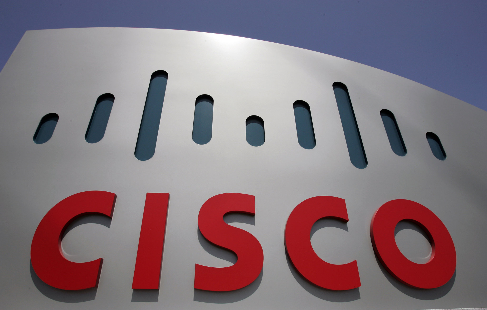 Cisco firma memorando de entendimiento con Colombia