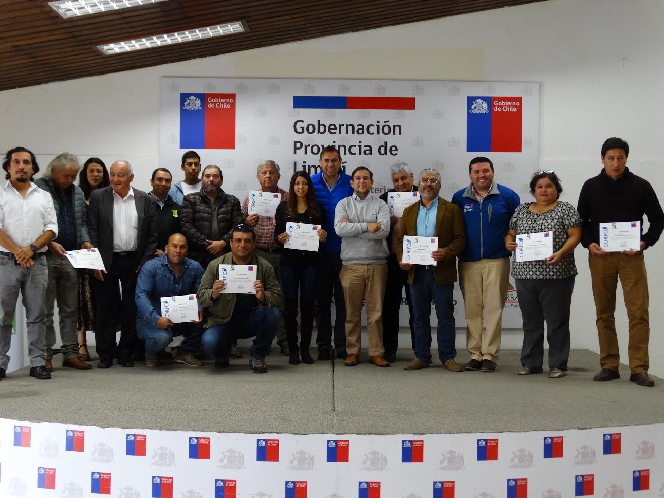 Imprenteros de Ovalle reciben apoyo para modernizar su trabajo
