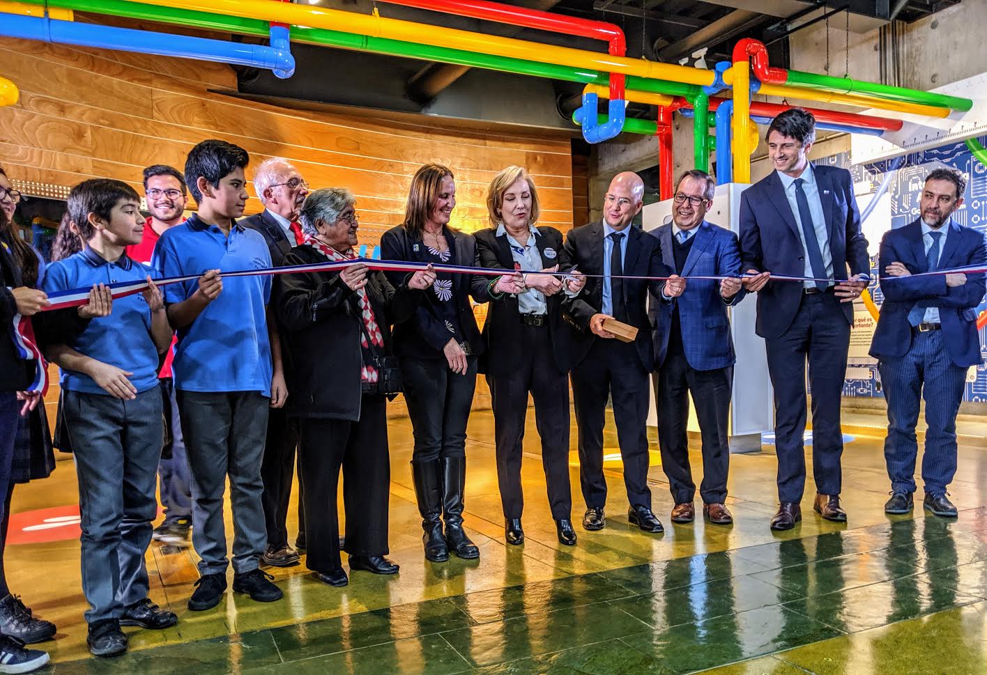 Primera dama lidera lanzamiento de muestra de Inteligencia Artificial