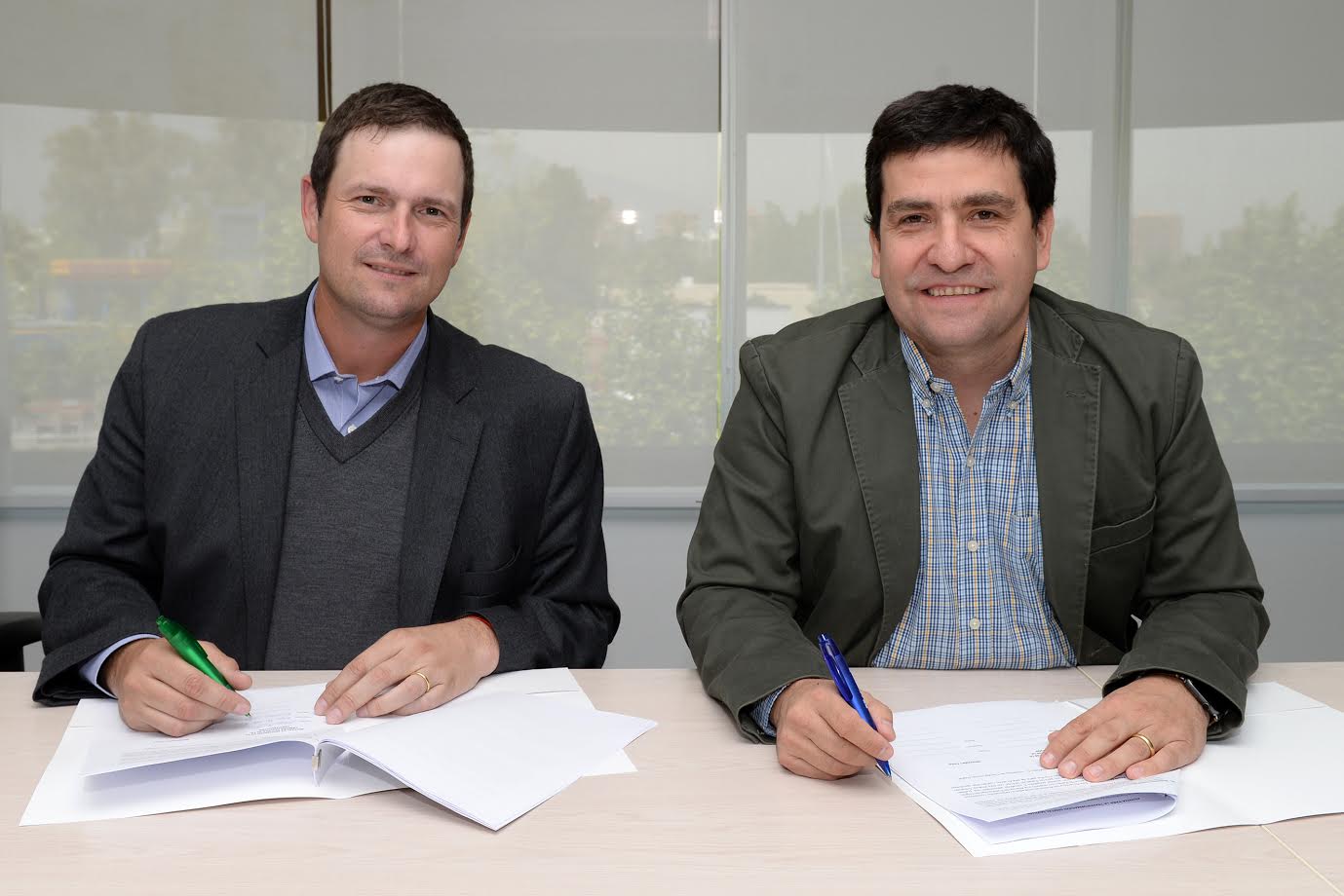 Microsoft y Mutual de Seguridad CChC firman acuerdo