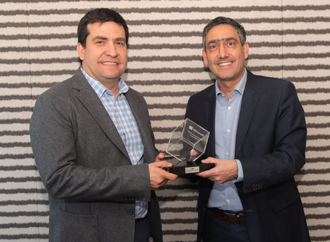 Microsoft premia a gigante chileno del cemento por uso de Office 365