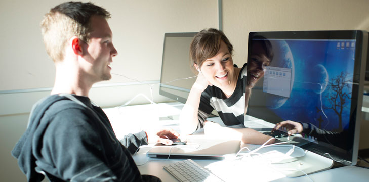 Sueldos de cargos tecnológicos aumentan un 14% en 2019