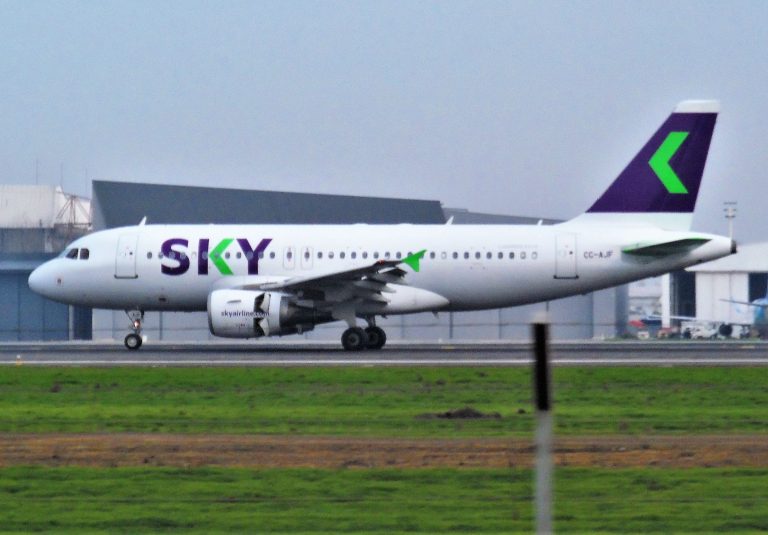 Línea aérea Sky se une a cruzada por la digitalización de Chile