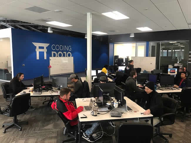 Coding Dojo aterriza en Chile luego de importante alianza con Microsoft