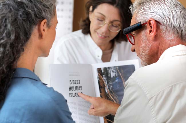 Tecnología asistencial de OrCam ahora funciona por comandos de voz totalmente en manos libres