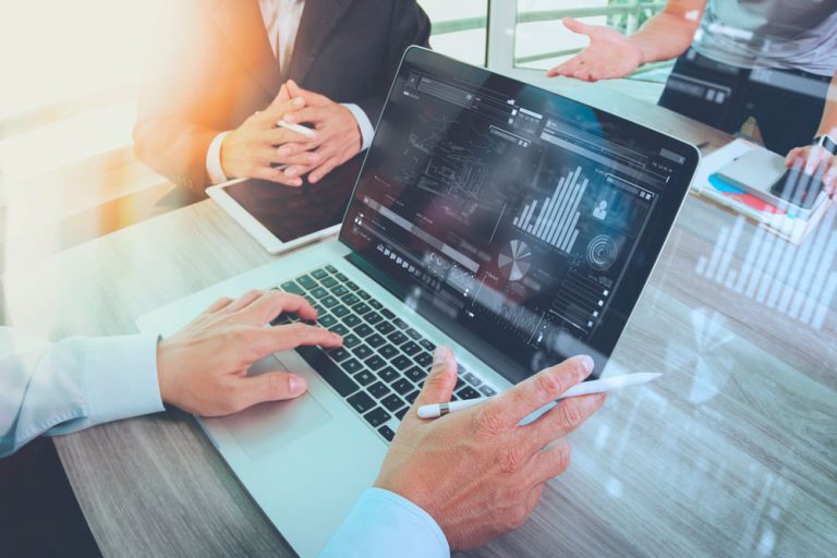 Zoho Creator permite a las empresas crear sus propias soluciones de software
