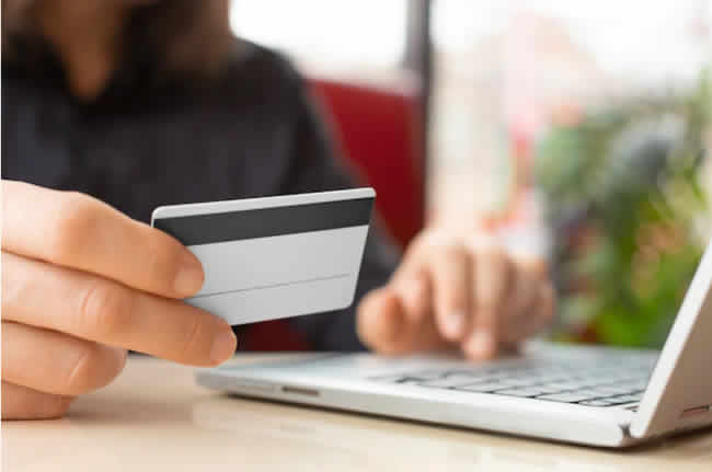 Cómo prevenir el fraude financiero manteniendo una grata experiencia del cliente