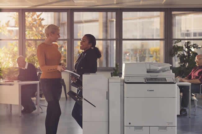 Canon ayuda a reducir la carga administrativa en los equipos de impresión