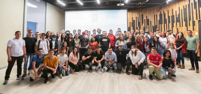 Coding Dojo se traslada a Colombia desde su casa matriz chilena