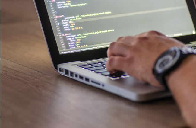 ASUS destaca sus equipos para desarrolladores en el Día del Programador