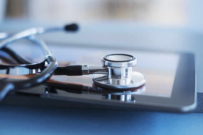 Cómo optimizar la atención y los servicios médicos con analítica