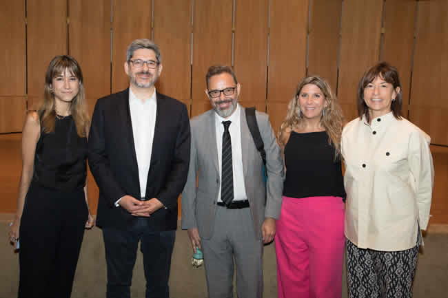 AWS y Universidad de Chile capacitan a funcionarios en habilidades de la nube