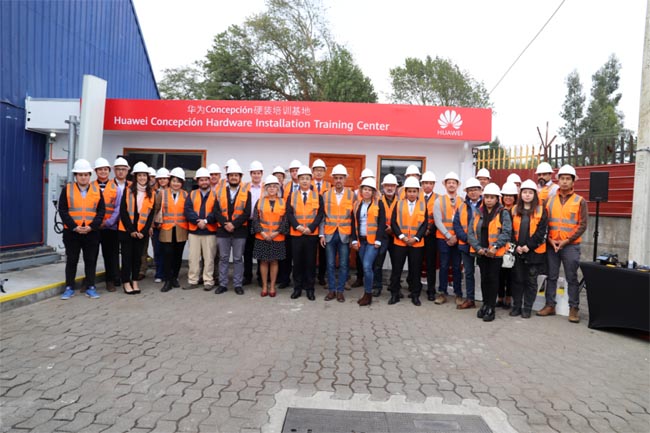 Huawei inaugura centro de entrenamiento en Concepción