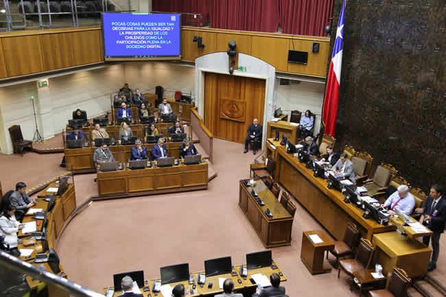 Día de las Telecomunicaciones: Debaten sobre el desarrollo de habilidades digitales en la población