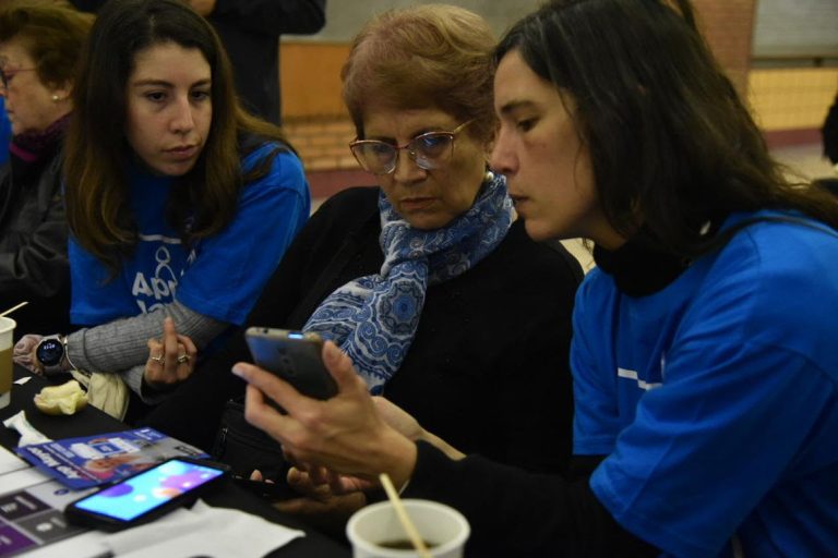 Lanzan aplicación gratuita para personas mayores