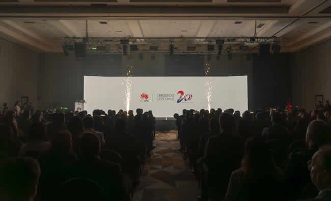 Huawei celebra 20 años en Chile