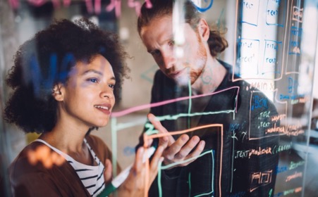 Empresas pueden desarrollar aplicaciones en minutos gracias a plataforma de IA generativa