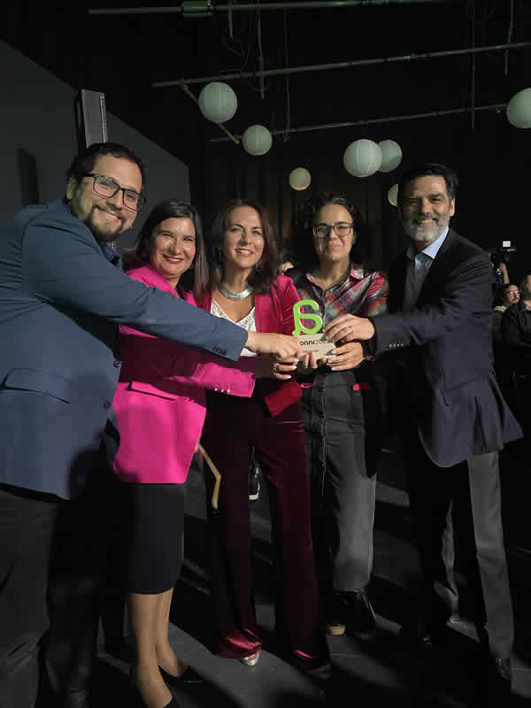 Talento Digital para Chile gana Premio Avonni 2023